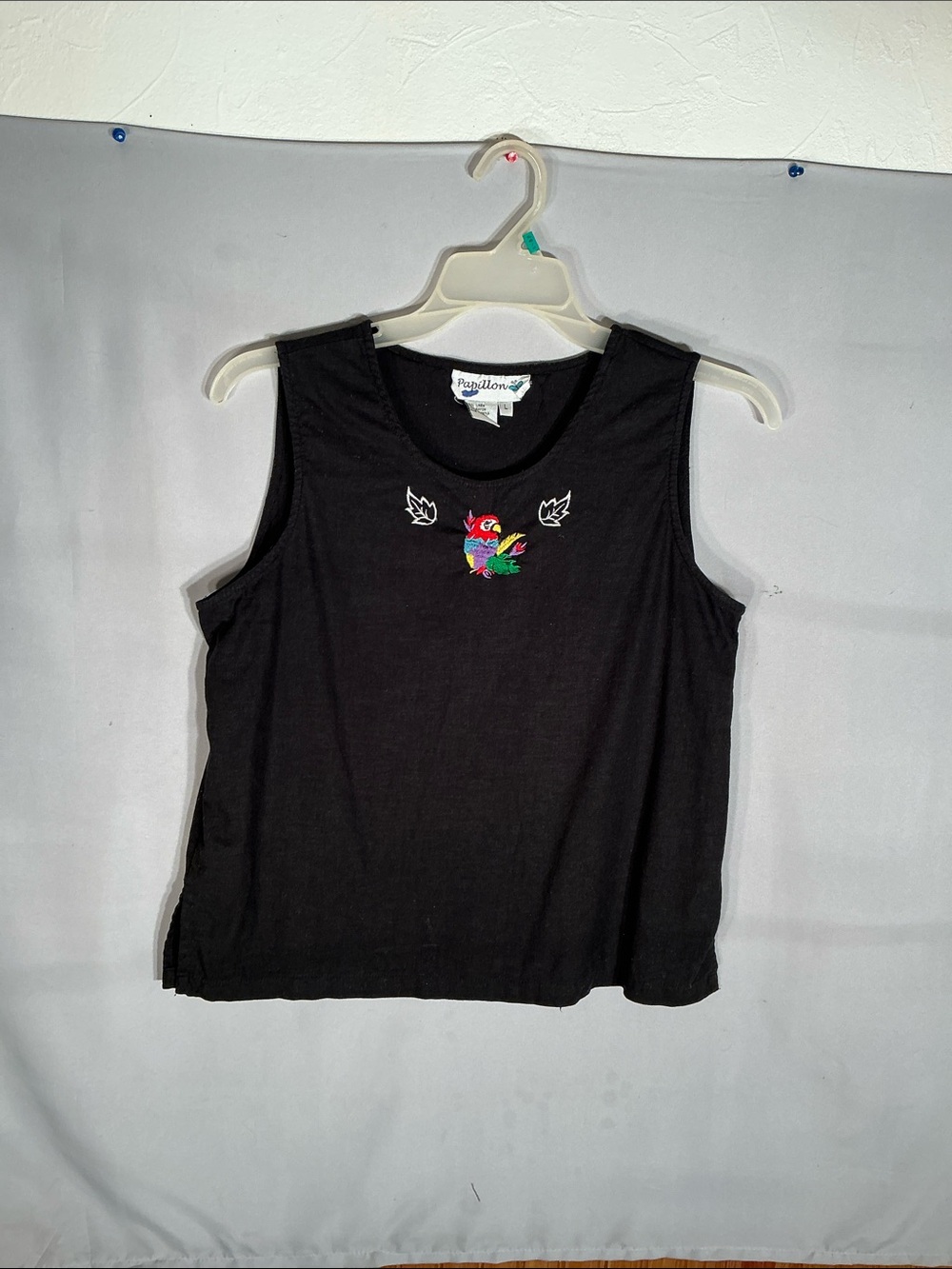 Papillon Blanc Black Tank with Colorful Parrot Embroidery